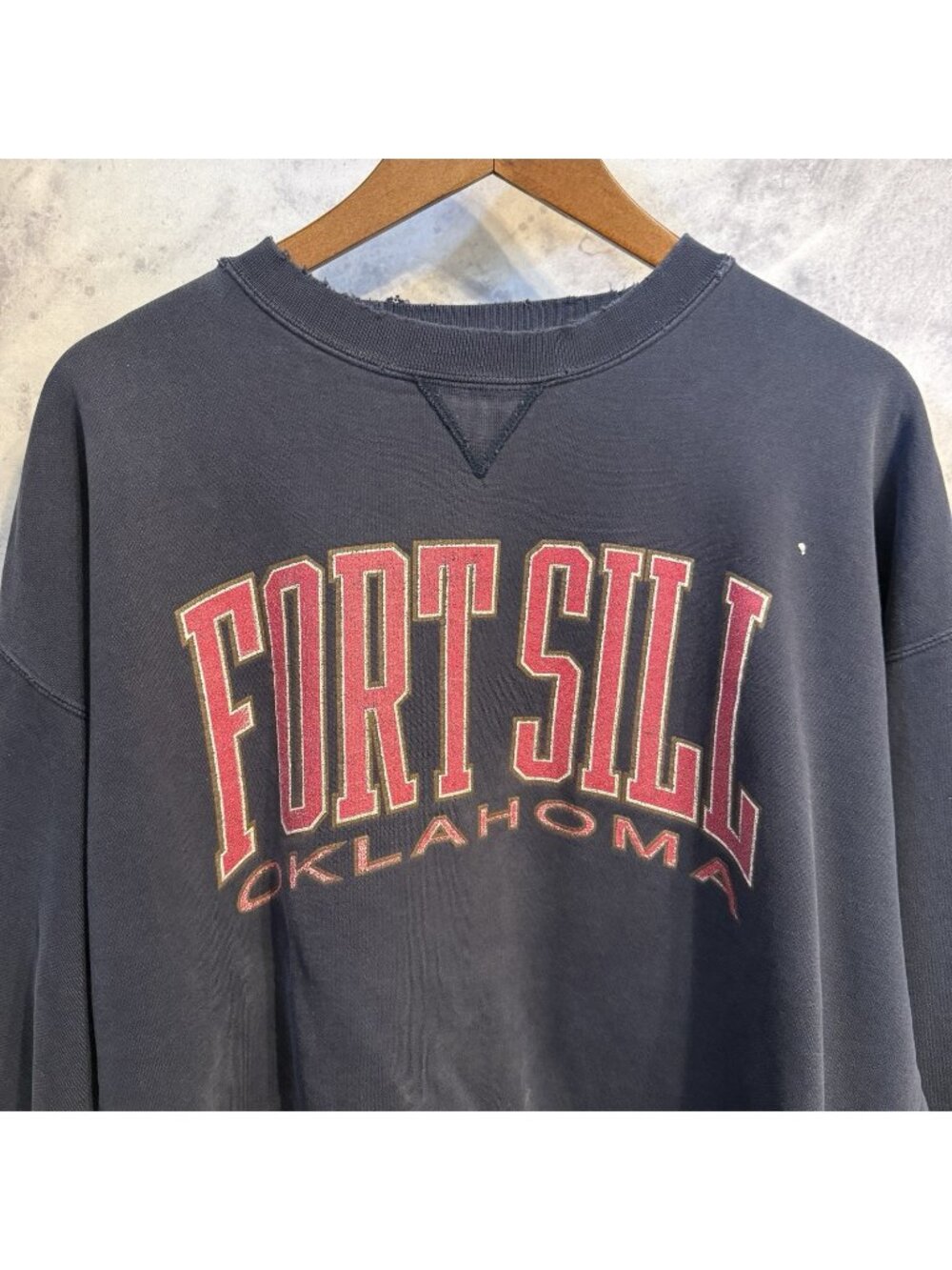 Vintage Fort Sill Oklahoma Sweatshirt Mens XL Blue Crew Neck Gear for Sports